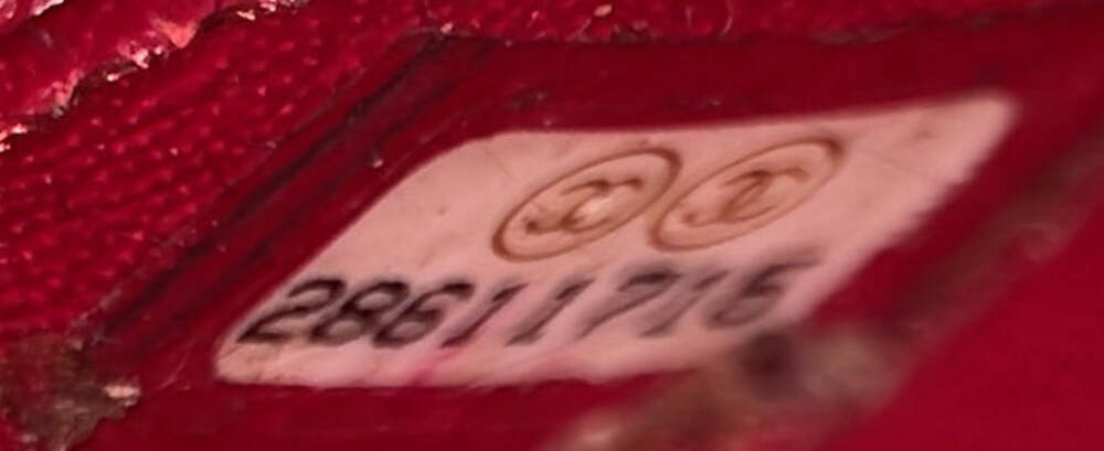 Chanel Filigree Vertical Vanity Case #205416C46B - Picture 7 of 7